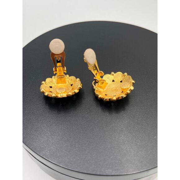 Jose Barrera For Avon Vintage 1994 
Hibiscus Pendant and Clip On Earrings Set - Picture 3 of 9